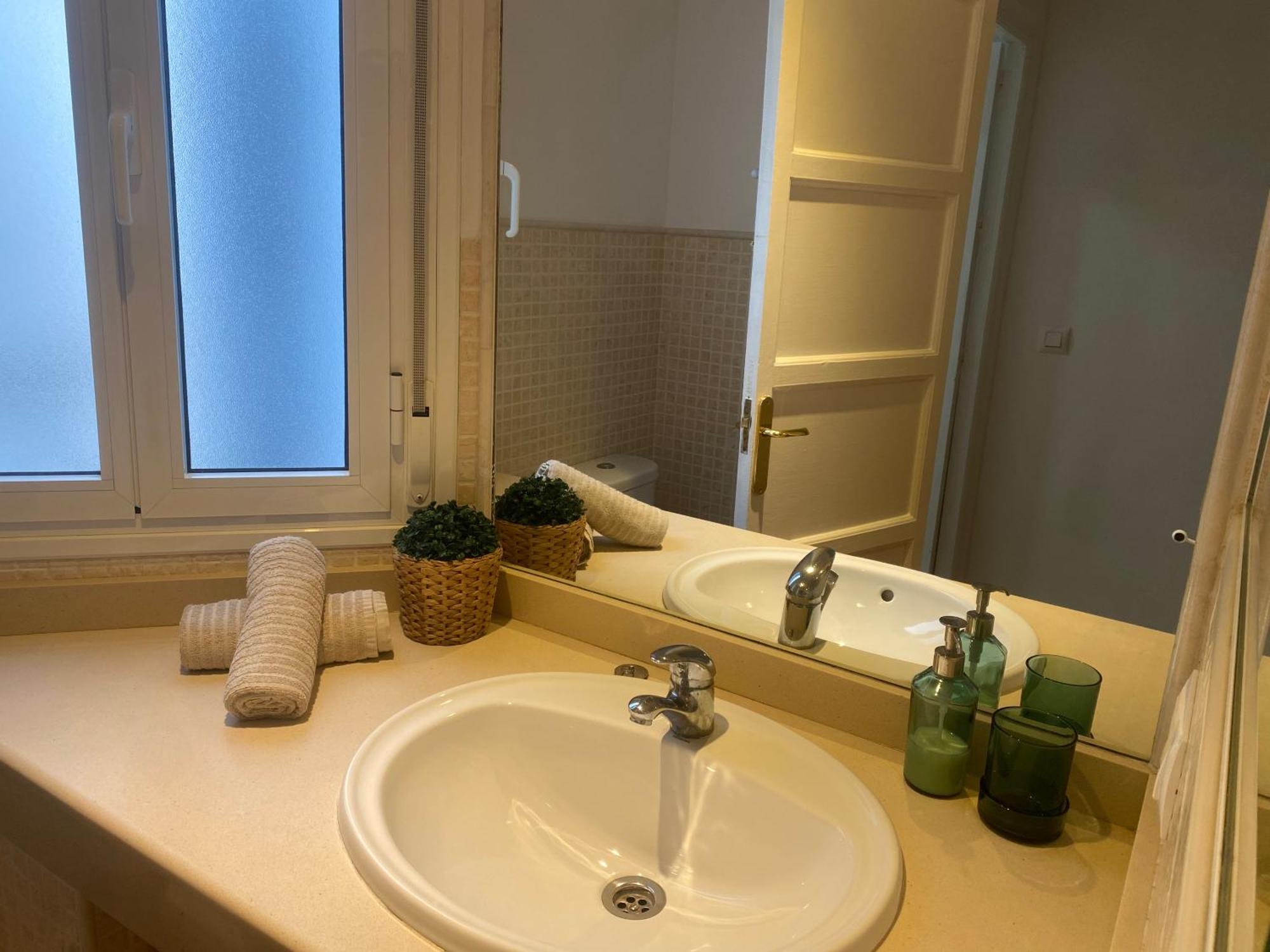 2 Bedroom Virgen De Begona Sevilla Kültér fotó